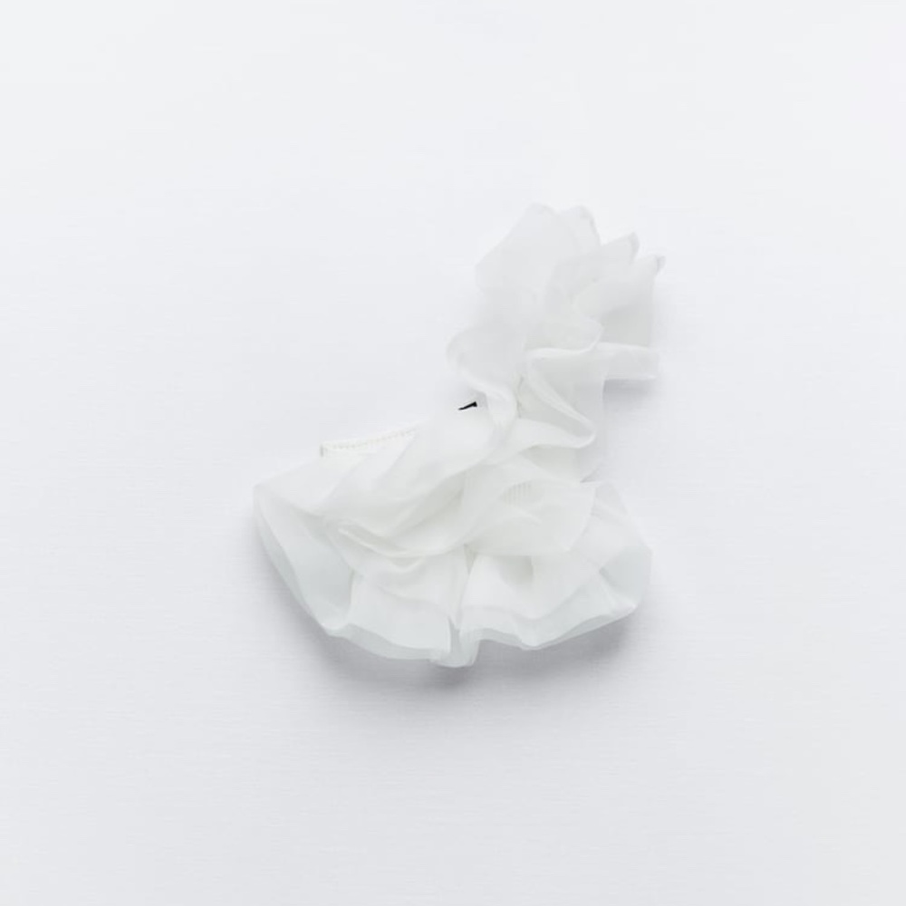 NWT - ZARA - ASYMMETRICAL RIB ORGANZA TOP - OYSTER WHITE - S